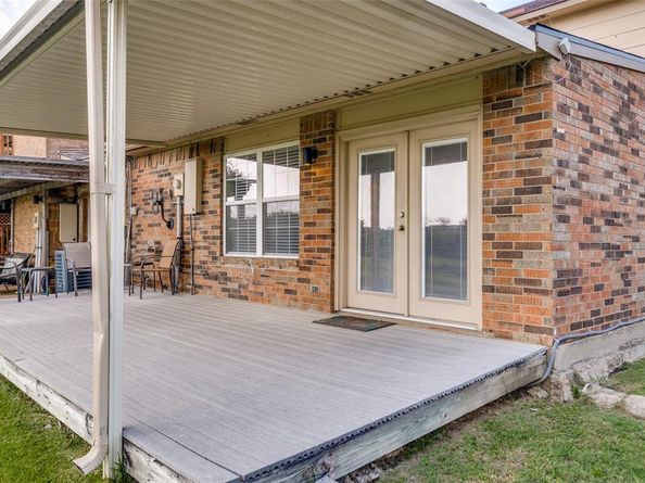 702  Pebble Beach Drive , Garland Texas 75043