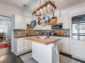 920 S Oak Cliff Boulevard , Dallas Texas 75208