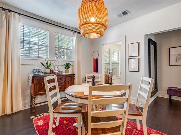 920 S Oak Cliff Boulevard , Dallas Texas 75208