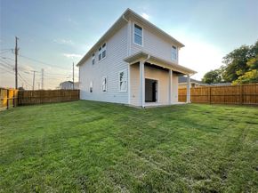 2726  1st Avenue , Dallas Texas 75210