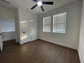 2726  1st Avenue , Dallas Texas 75210