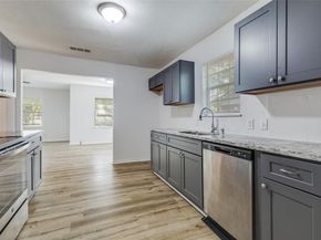 217  Ridgeway Avenue , Azle Texas 76020