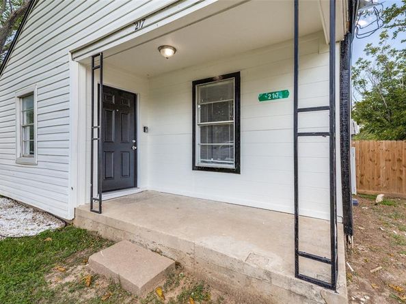 217  Ridgeway Avenue , Azle Texas 76020