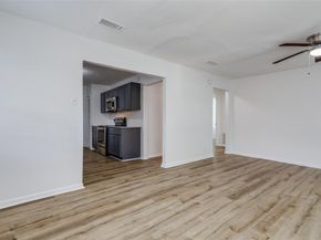 217  Ridgeway Avenue , Azle Texas 76020