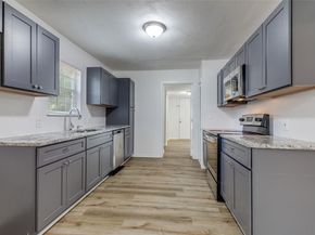 217  Ridgeway Avenue , Azle Texas 76020