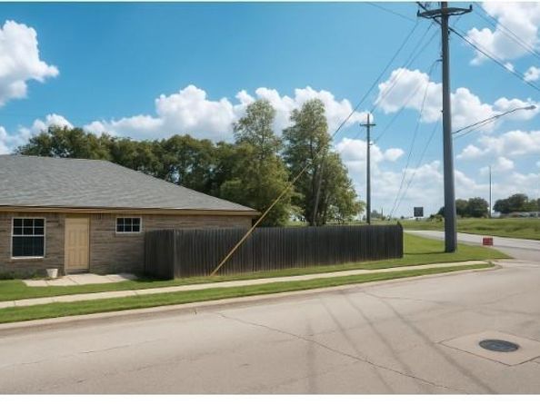 2900  Fitzhugh Avenue , Fort Worth Texas 76105