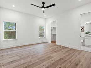 2001  Hearne Avenue  101, Dallas Texas 75208