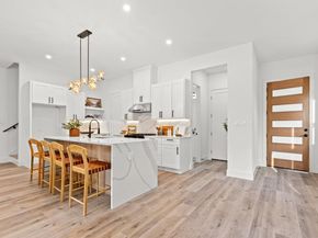 2001  Hearne Avenue  101, Dallas Texas 75208