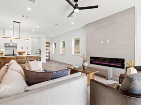 2001  Hearne Avenue  101, Dallas Texas 75208