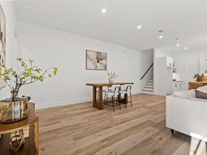 2001  Hearne Avenue  101, Dallas Texas 75208