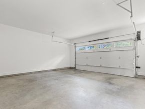2001  Hearne Avenue  101, Dallas Texas 75208