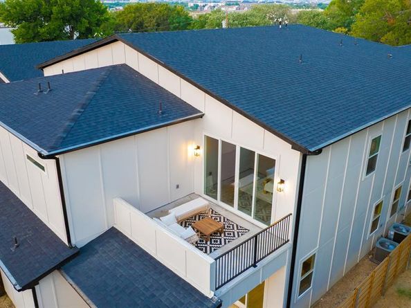 2001  Hearne Avenue  101, Dallas Texas 75208