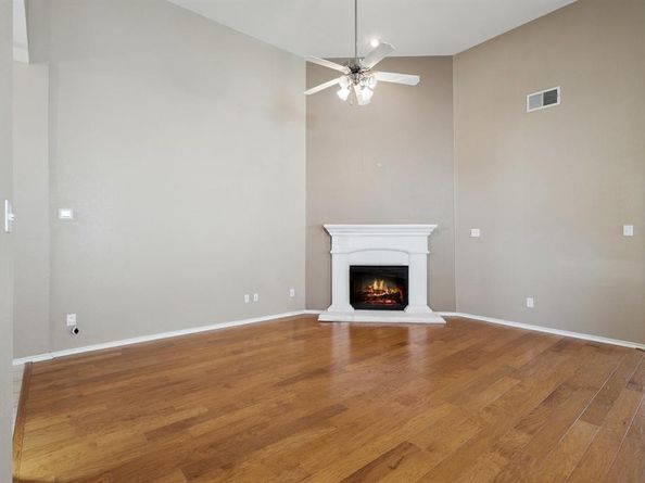 845  Poncho Lane , Fort Worth Texas 76052