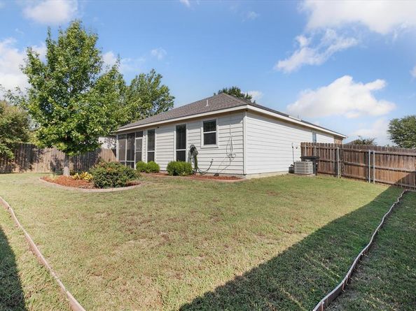 845  Poncho Lane , Fort Worth Texas 76052