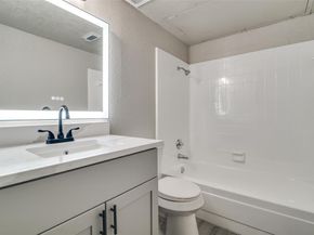 6815  Umphress Road , Dallas Texas 75217