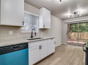 6815  Umphress Road , Dallas Texas 75217