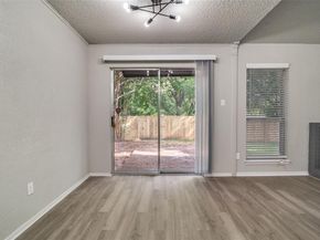 6815  Umphress Road , Dallas Texas 75217
