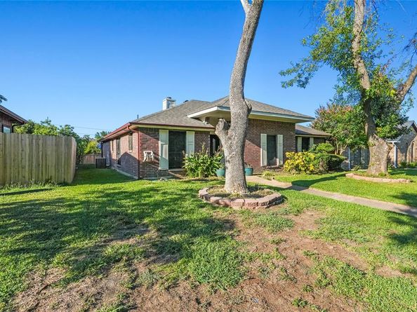 1011  Dandelion Drive , Mesquite Texas 75149