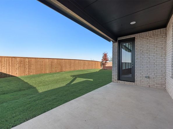 857  Blue Fescue Road , Fort Worth Texas 76247
