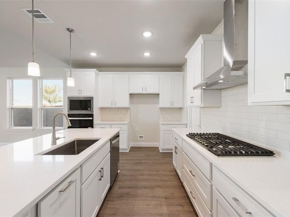 857  Blue Fescue Road , Fort Worth Texas 76247