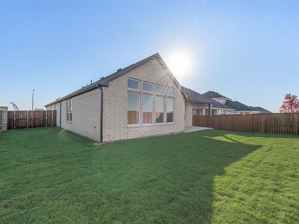 857  Blue Fescue Road , Fort Worth Texas 76247