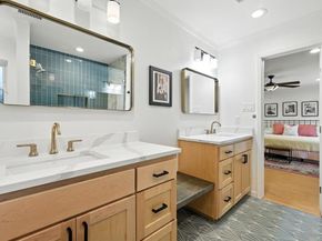 20  Legend Road , Benbrook Texas 76132