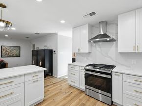 20  Legend Road , Benbrook Texas 76132