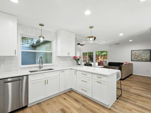 20  Legend Road , Benbrook Texas 76132