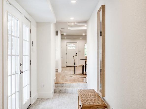 3895  Cortez Drive , Dallas Texas 75220