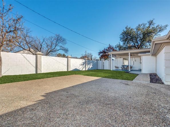 3895  Cortez Drive , Dallas Texas 75220