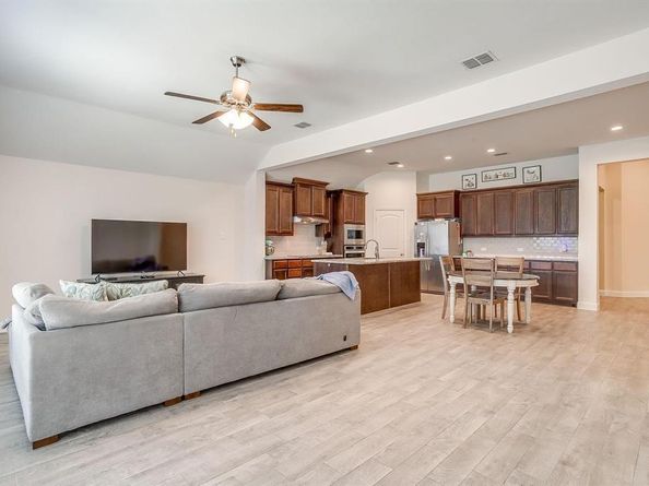 11752  Pistachio Trail , Fort Worth Texas 76108