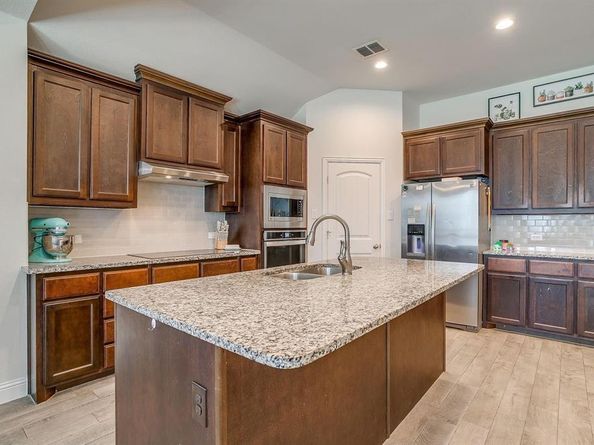 11752  Pistachio Trail , Fort Worth Texas 76108