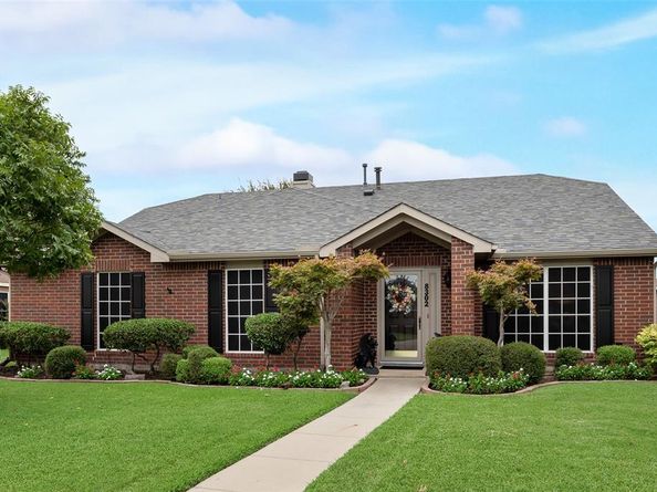 8302  Lake Bend Drive , Rowlett Texas 75088