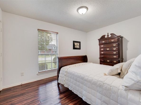 8302  Lake Bend Drive , Rowlett Texas 75088