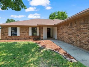 6211  Minuteman Lane , Arlington Texas 76002