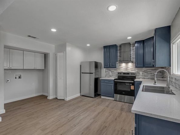 6217  Alta Oaks Drive , Garland Texas 75043