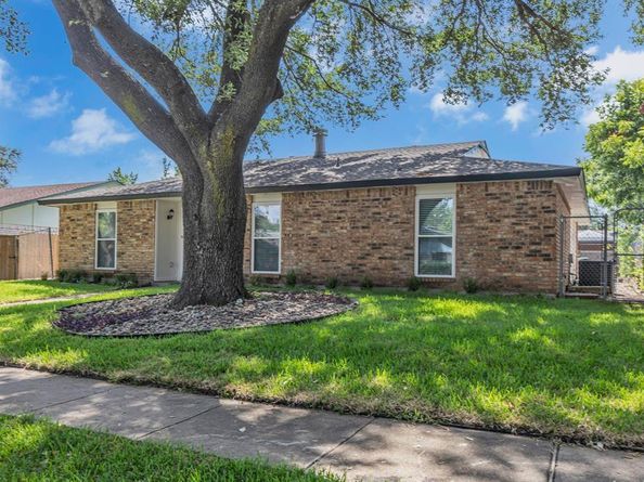 6217  Alta Oaks Drive , Garland Texas 75043