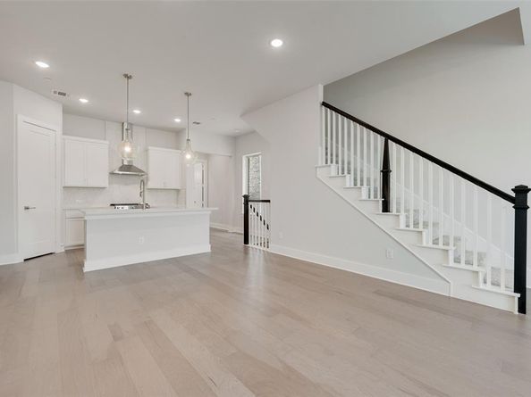 945  Heights Way , Plano Texas 75075