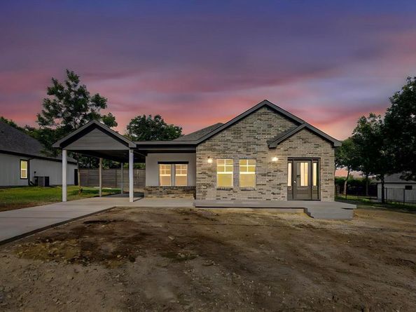 6728  Manitoba Avenue , Dallas Texas 75241