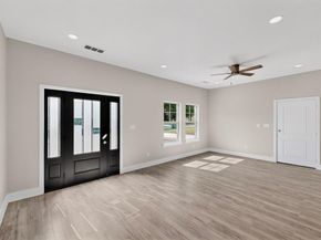 6728  Manitoba Avenue , Dallas Texas 75241