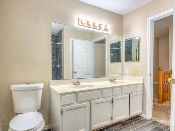 610  Valley Mills Drive , Arlington Texas 76018