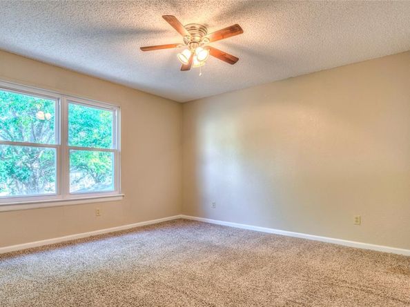 610  Valley Mills Drive , Arlington Texas 76018