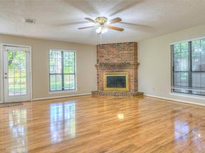 610  Valley Mills Drive , Arlington Texas 76018