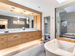 947  Easton Place , Dallas Texas 75218