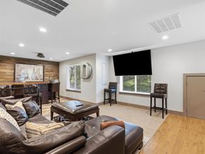 2965  Eric Lane , Farmers Branch Texas 75234