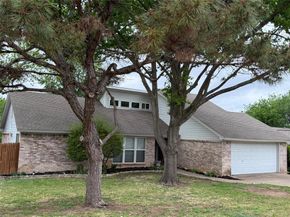 4610  Bellefontaine Court , Arlington Texas 76017