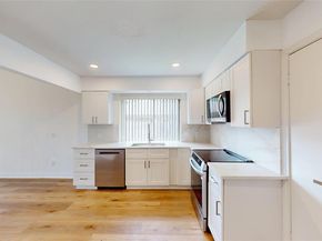 4610  Bellefontaine Court , Arlington Texas 76017