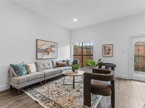 2807  Throckmorton Street  103, Dallas Texas 75219