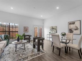2807  Throckmorton Street  103, Dallas Texas 75219