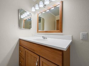 370  Westview Terrace , Arlington Texas 76013